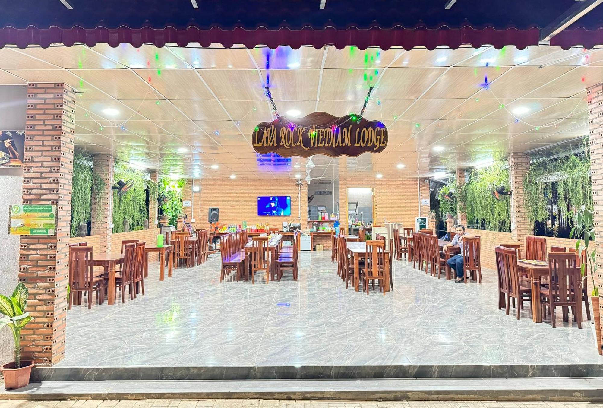 Lava Rock Viet Nam Lodge Anhfly Resort Nam Cat Tien Buitenkant foto