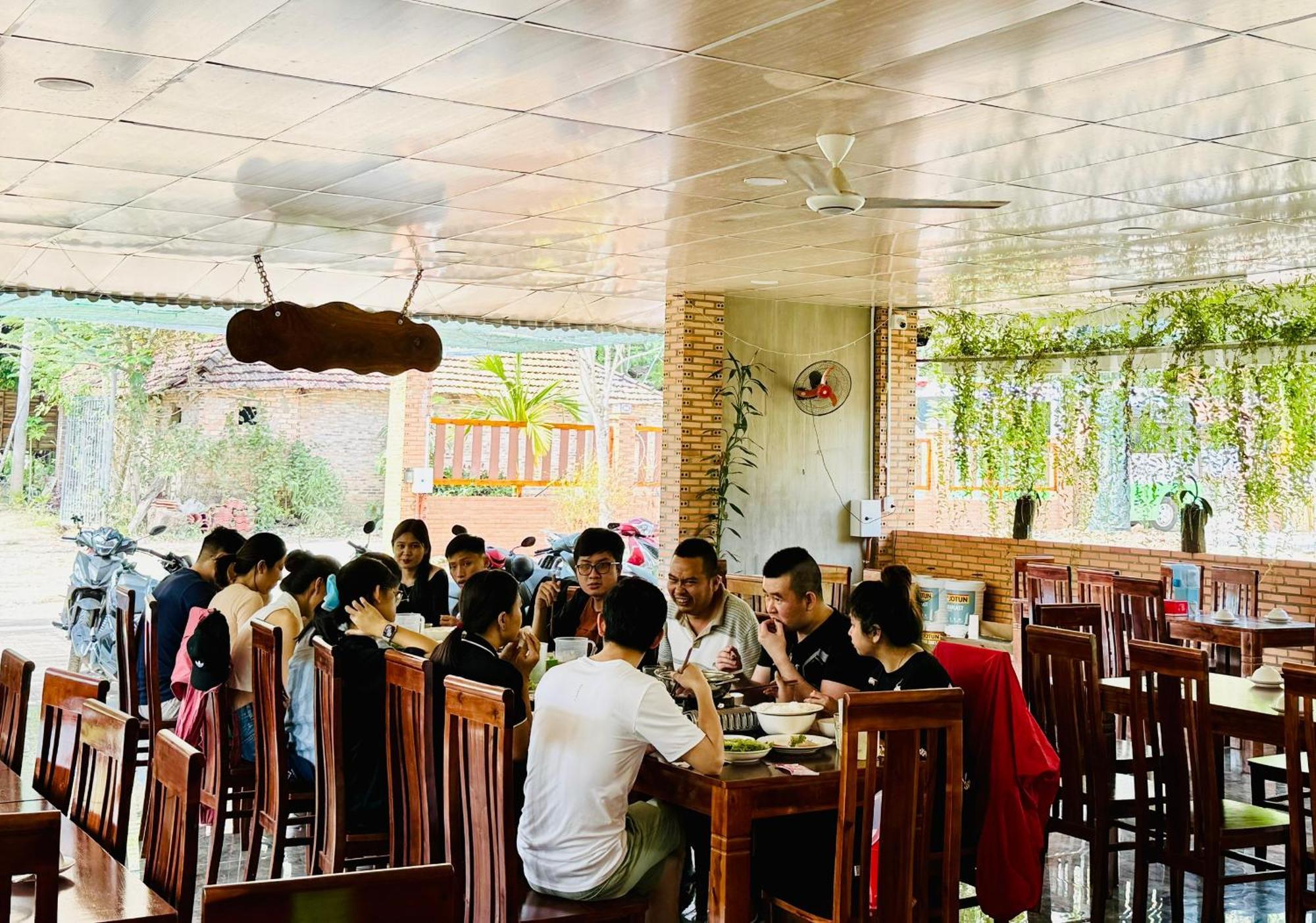 Lava Rock Viet Nam Lodge Anhfly Resort Nam Cat Tien Buitenkant foto