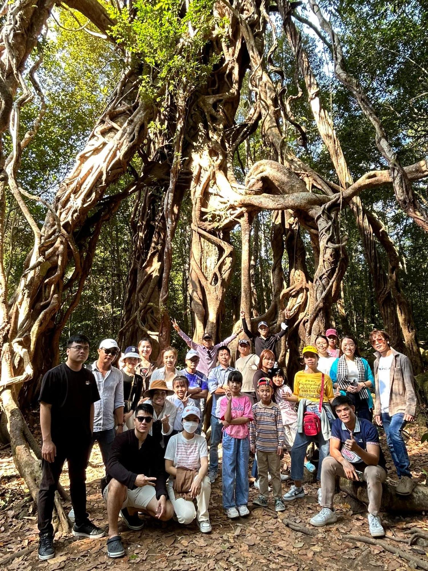 Lava Rock Viet Nam Lodge Anhfly Resort Nam Cat Tien Buitenkant foto