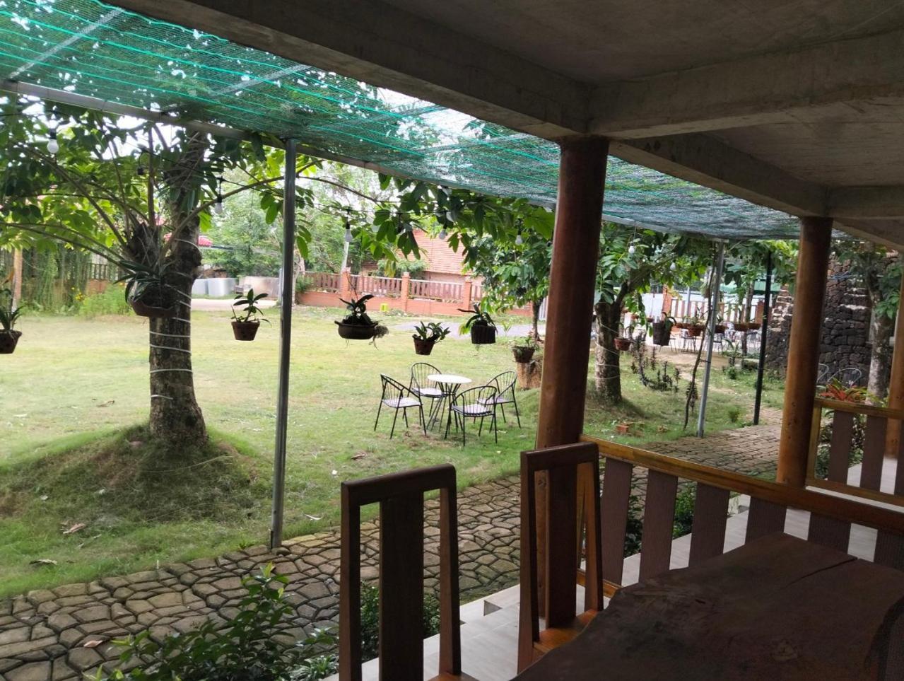 Lava Rock Viet Nam Lodge Anhfly Resort Nam Cat Tien Buitenkant foto