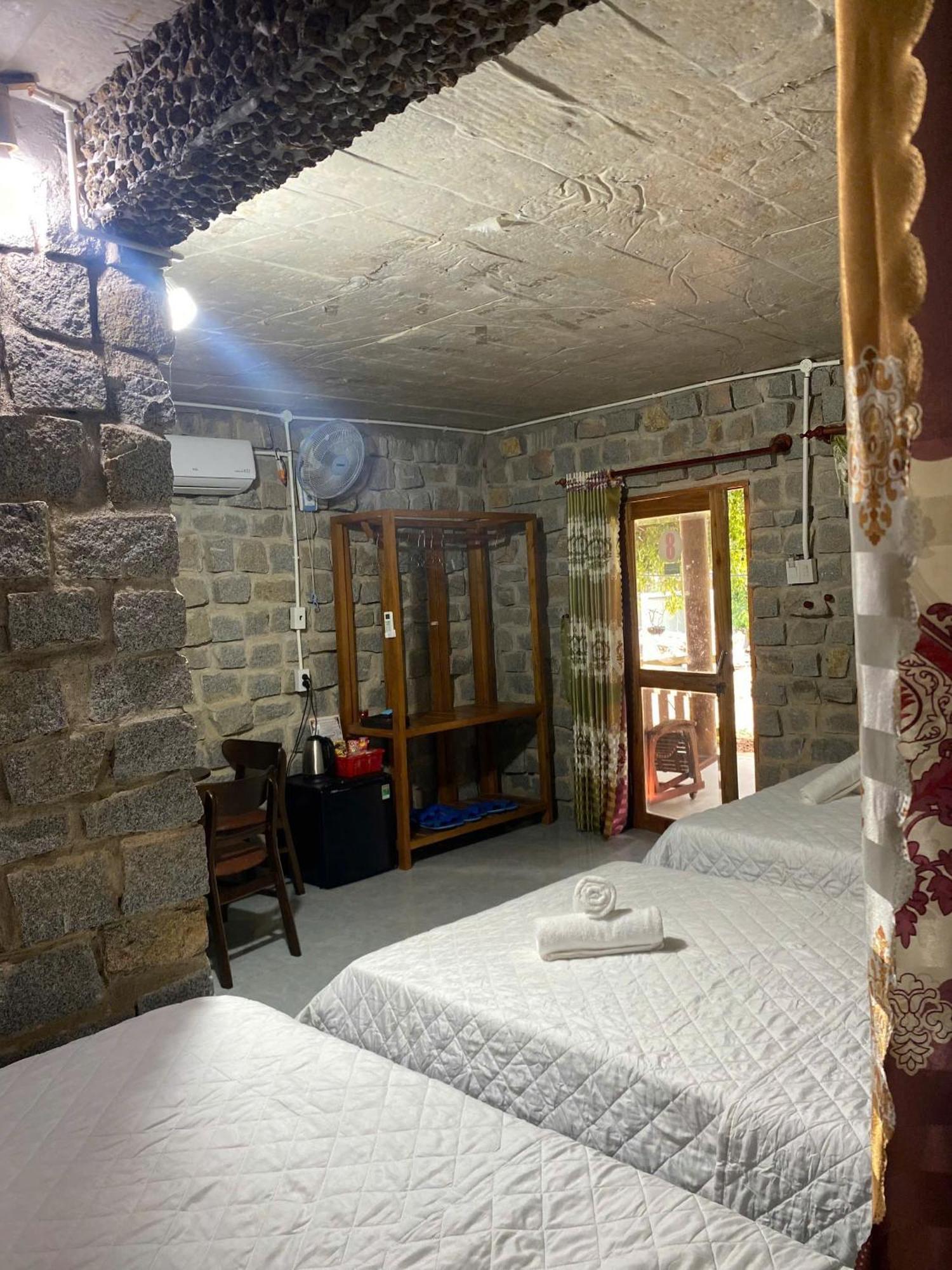 Lava Rock Viet Nam Lodge Anhfly Resort Nam Cat Tien Buitenkant foto